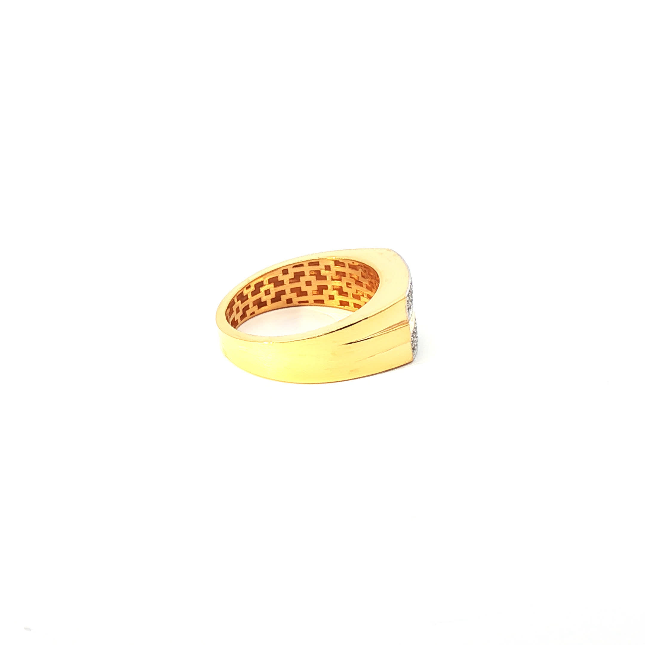 Yellow Gold Ring with Round American Diamonds