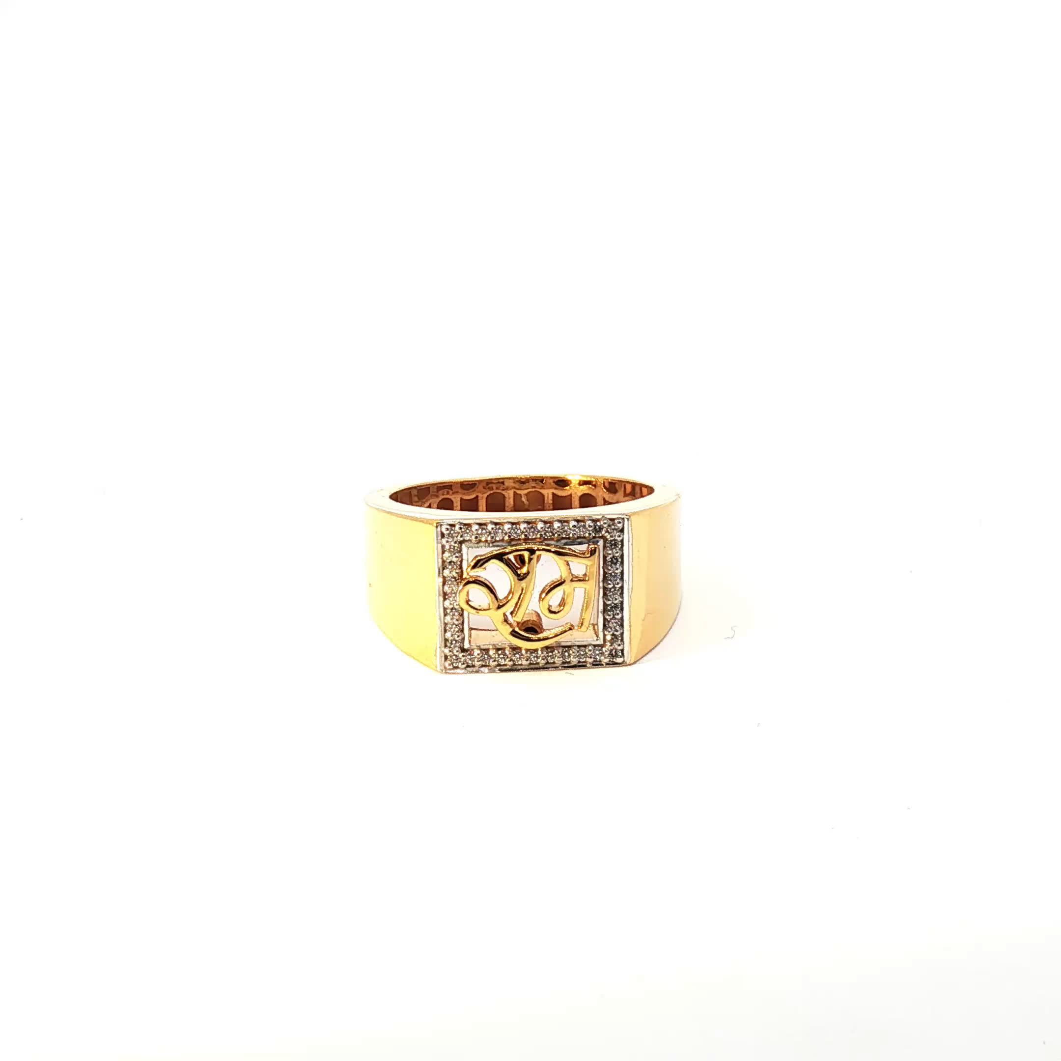 Yellow Gold Multistone Ring with Round Cut American Diamonds