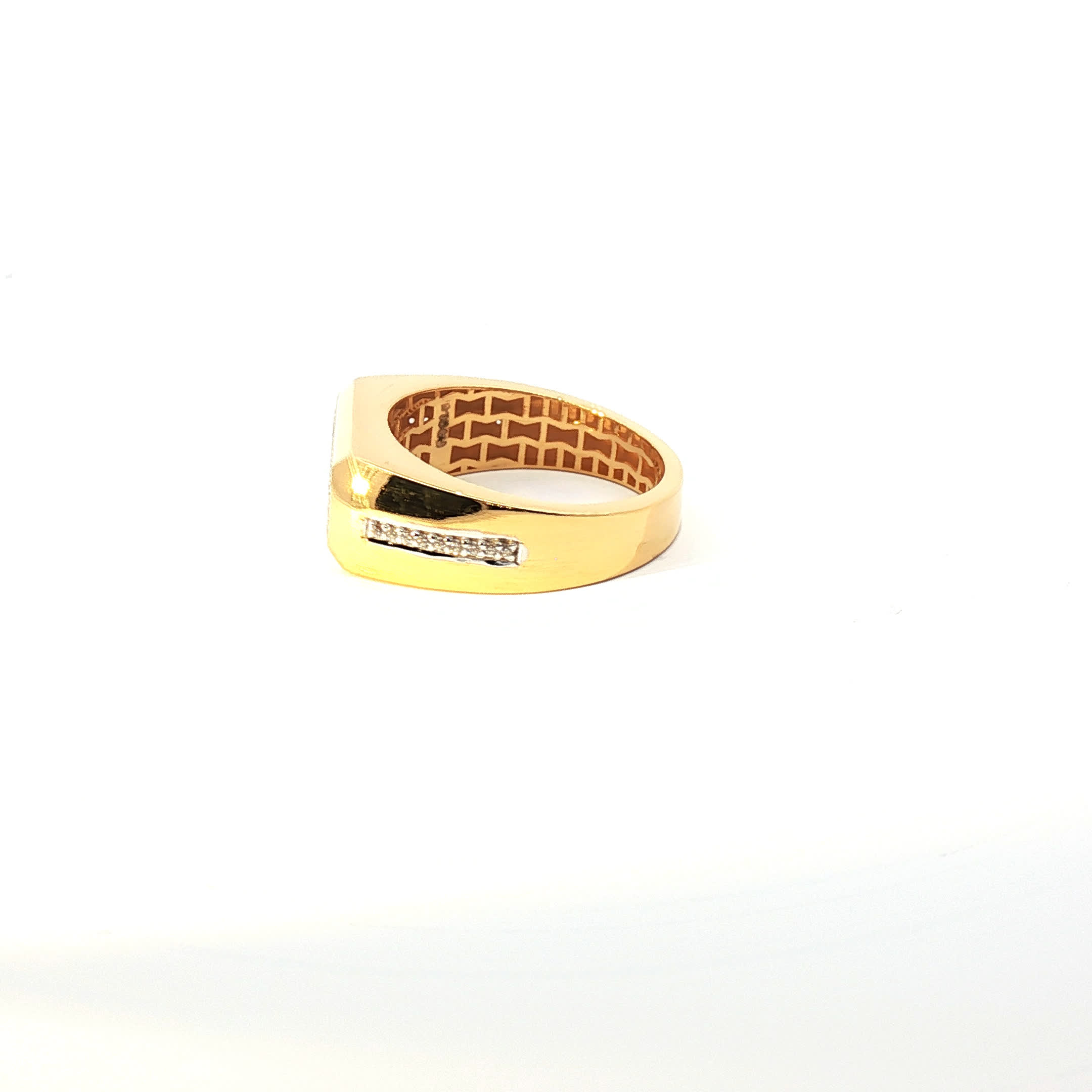 Second image of Yellow Gold Multistone Ring with Round American Diamonds