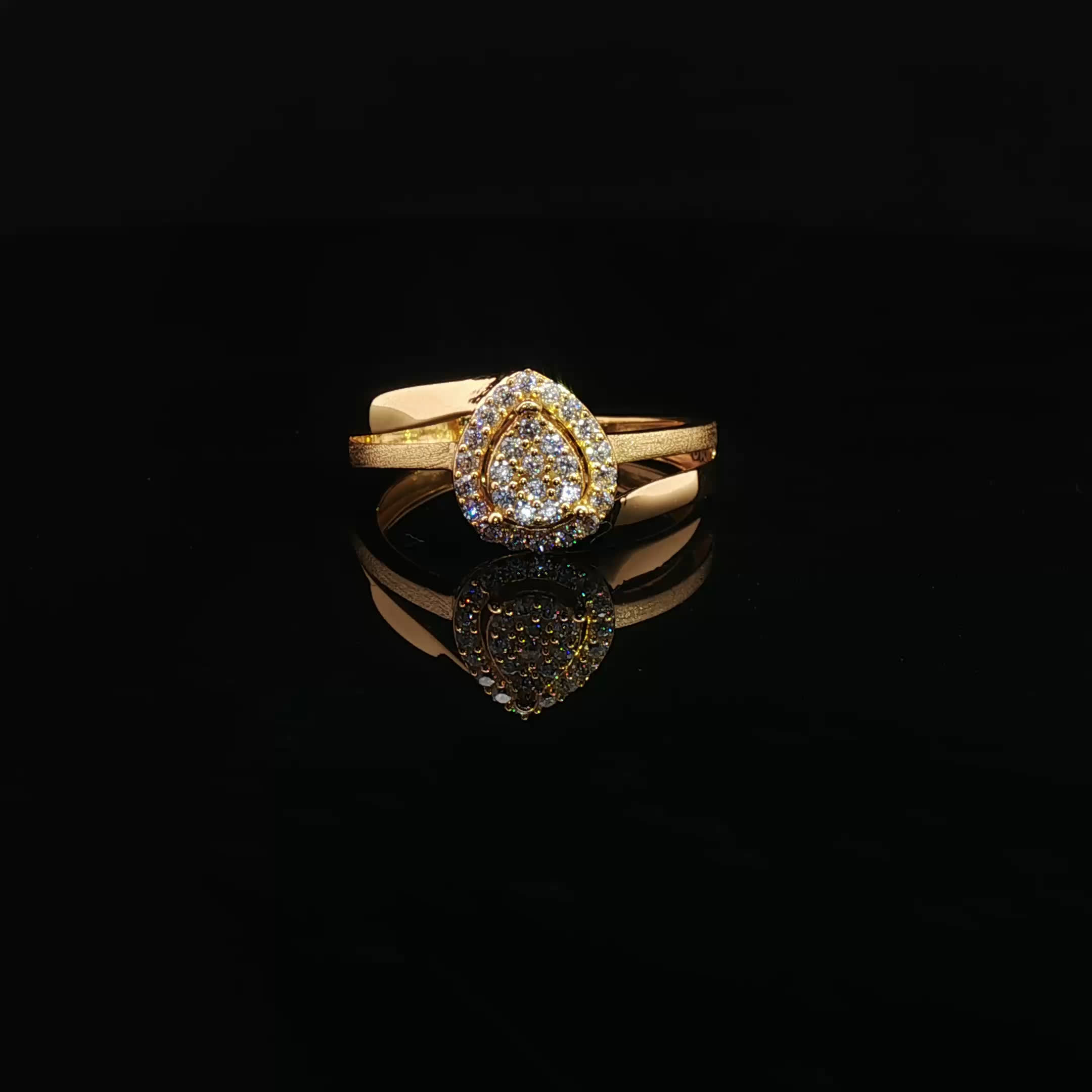 22K Yellow Gold Multi-Stone Ring with Pear-Shaped Cubic Zirconia and Satin-Polished Finish