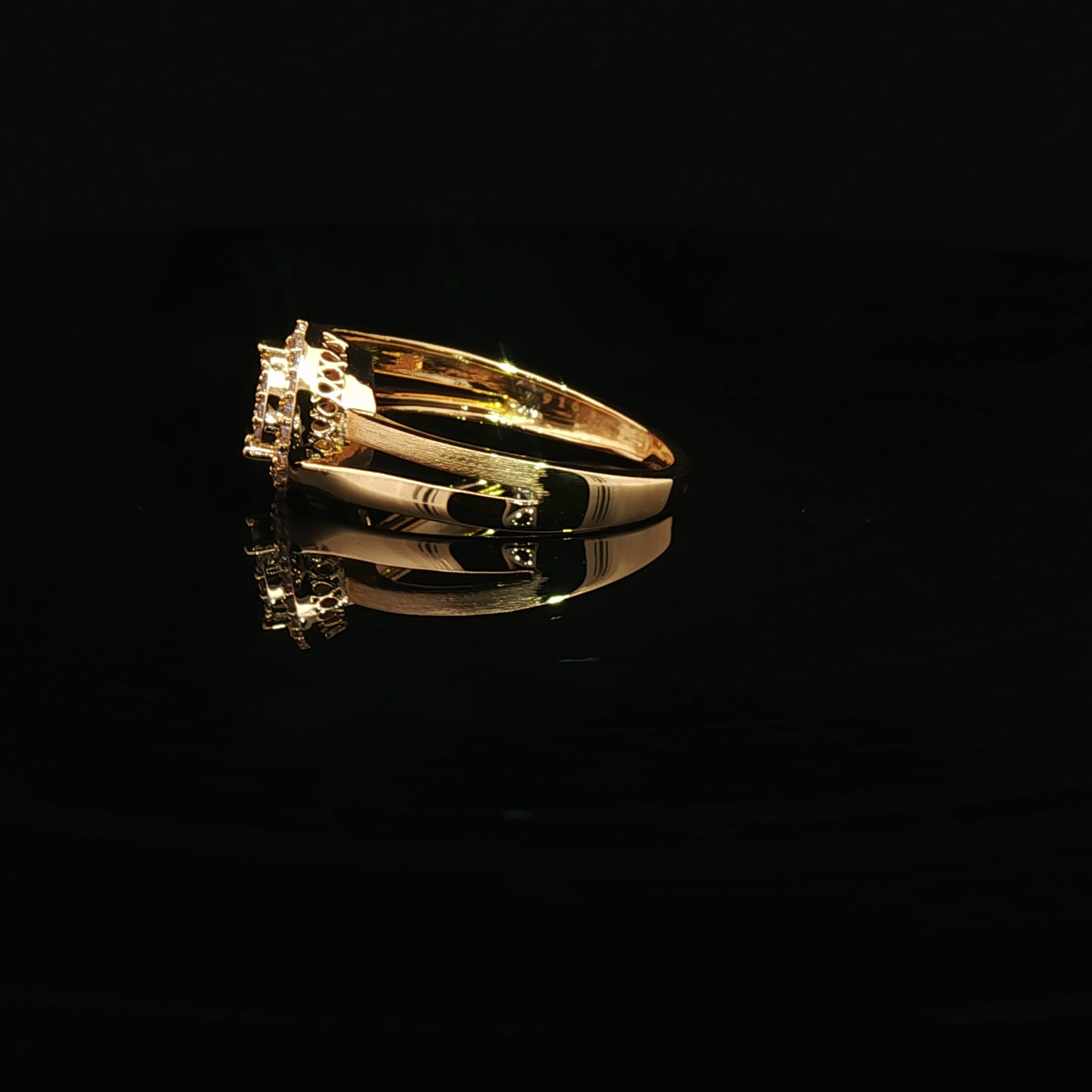 Second image of 22K Yellow Gold Multi-Stone Ring with Pear-Shaped Cubic Zirconia and Satin-Polished Finish