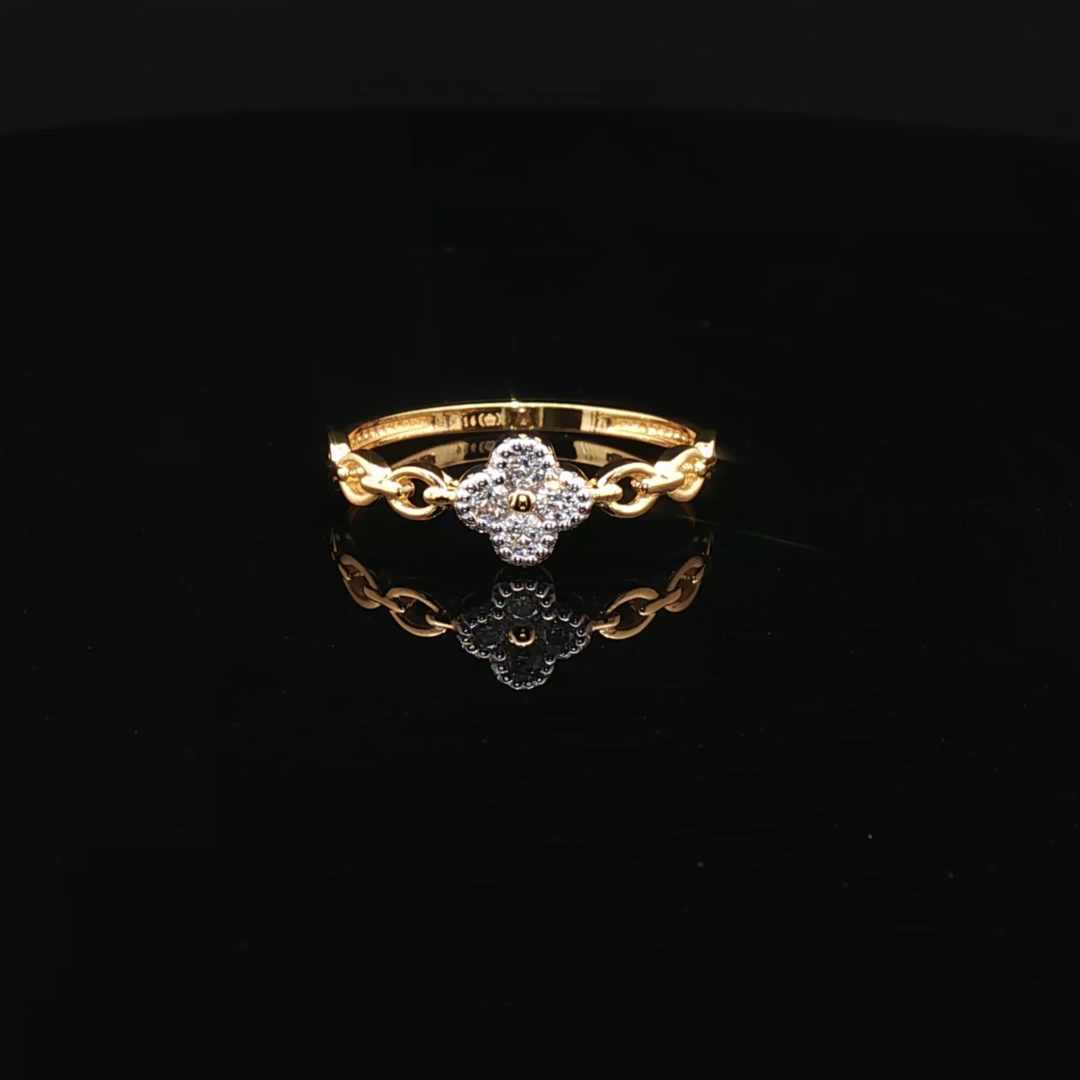 22K Gold, Sparkling CZ Clover Center