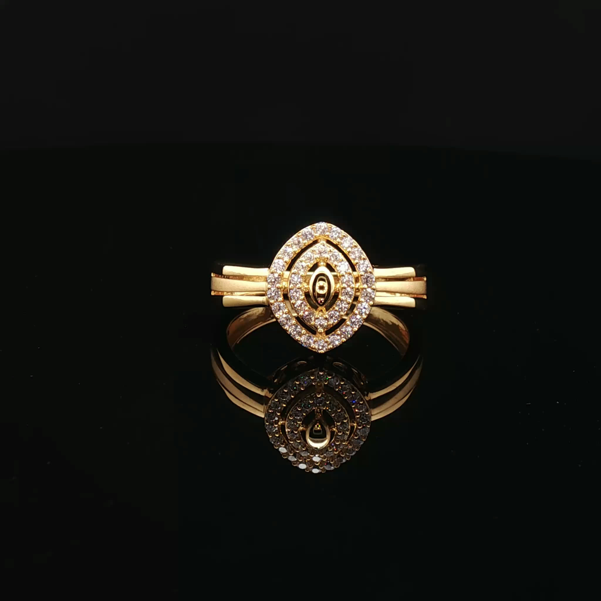 Modern Design, Timeless 22K Gold Sparkle