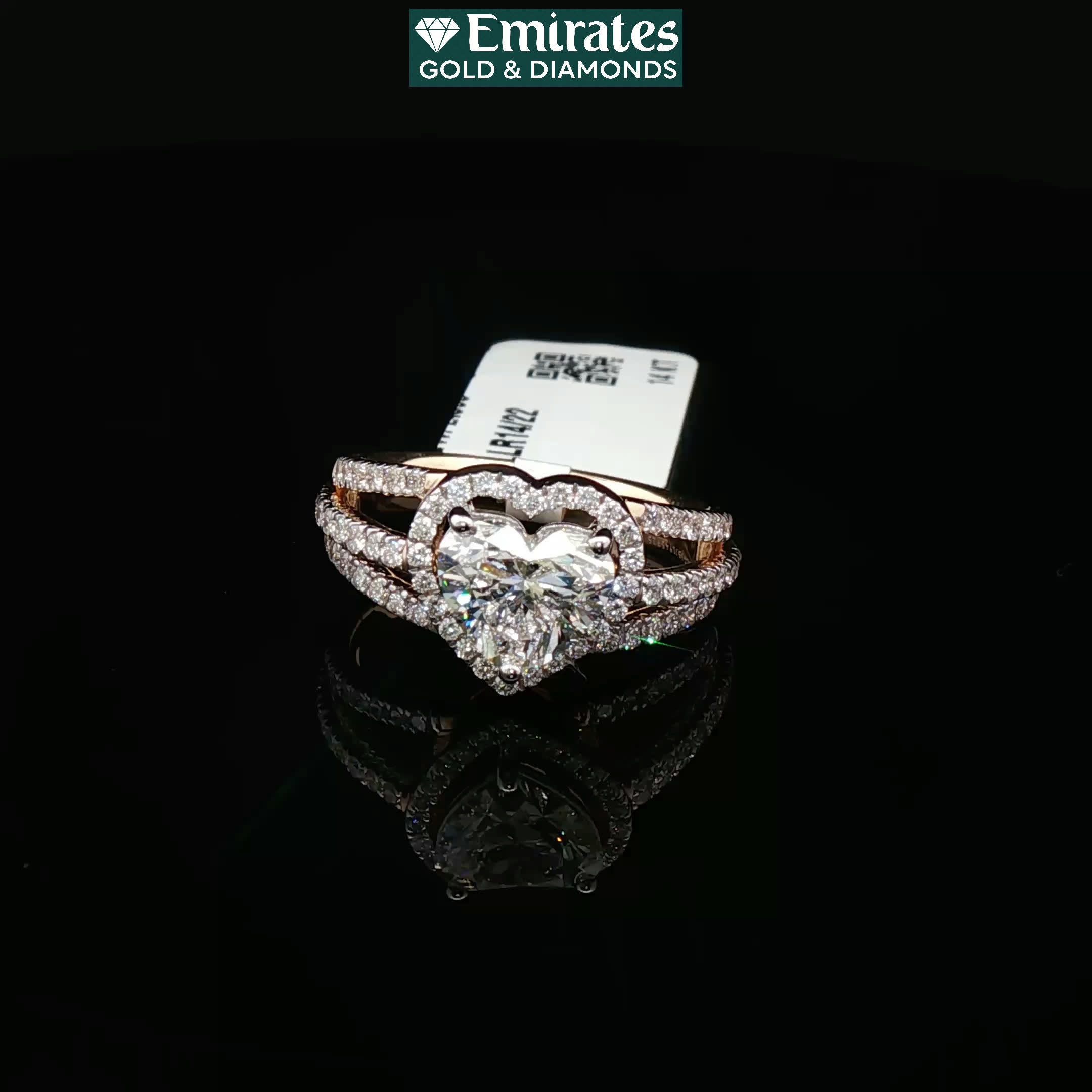 Heart-Shaped Brilliant Diamond Engagement Ring in Polished Yellow Gold