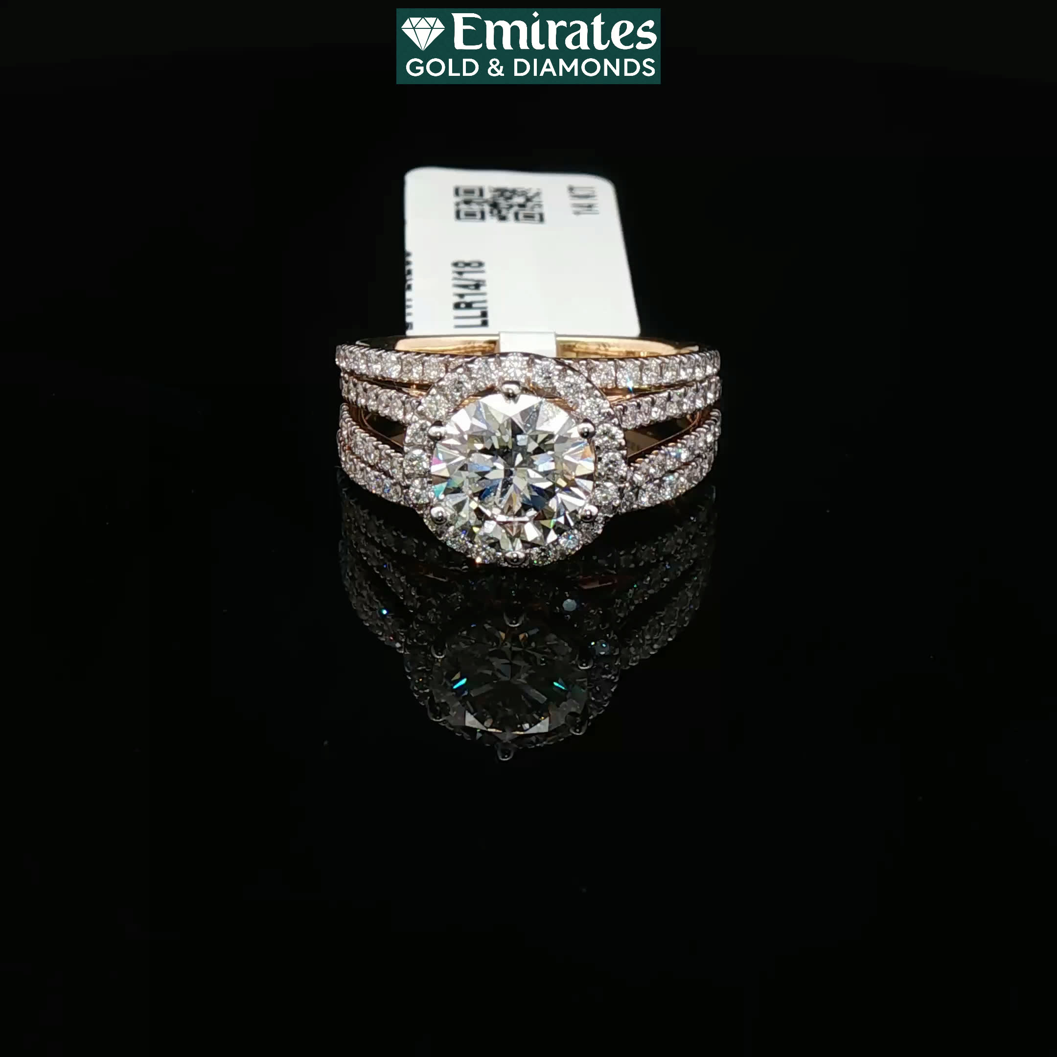 Round Brilliant Cut Diamond Pavé Engagement Ring in 14K Yellow Gold